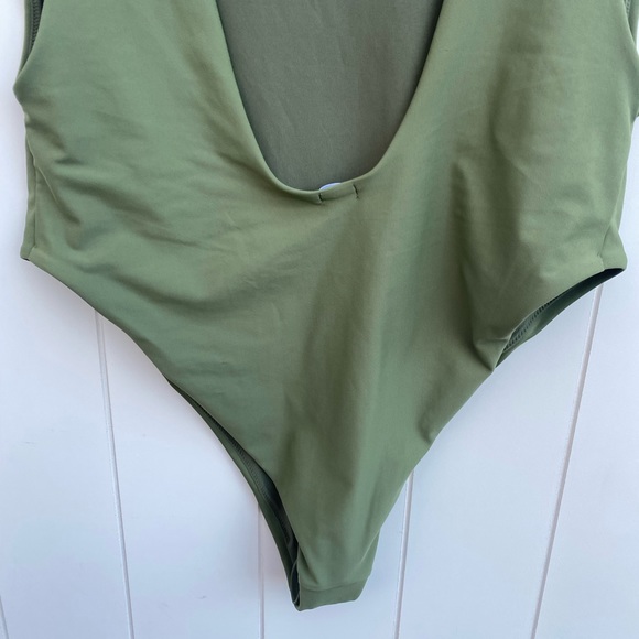 Aerie Super Scoop Cheeky One Piece Swimsuit in Green - Picture 9 of 11